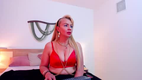 Ana 3 online show from October 24, 8:38 pm