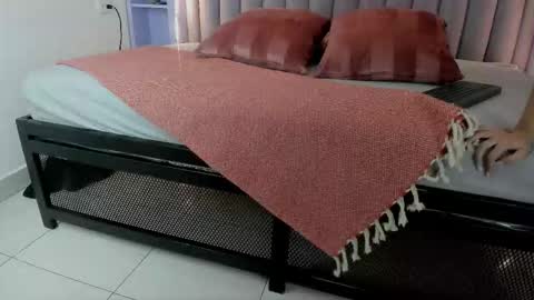 A N N A   V O S S  online show from November 24, 7:35 pm