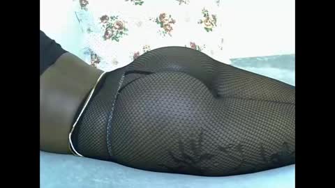 Snapshot of ancient_12 chatting on October 6, 9:23 pm nelly online show from October 6, 9:23 pm