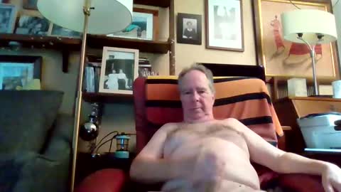 Snapshot of andre6045 chatting on October 28, 8:11 pm andre6045 online show from October 28, 8:11 pm