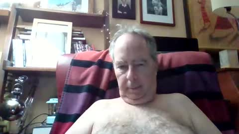 Snapshot of andre6045 chatting on November 3, 7:37 pm andre6045 online show from November 3, 7:37 pm