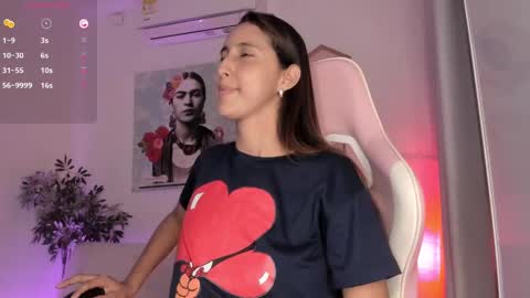 A l e online show from December 23, 10:55 pm