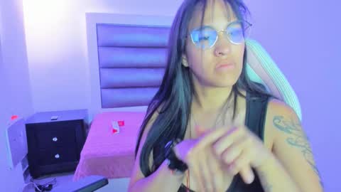 andrea_brunette_ online show from November 12, 3:45 pm