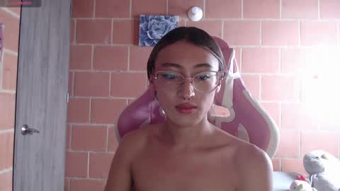 Andrea  online show from September 28, 4:12 pm