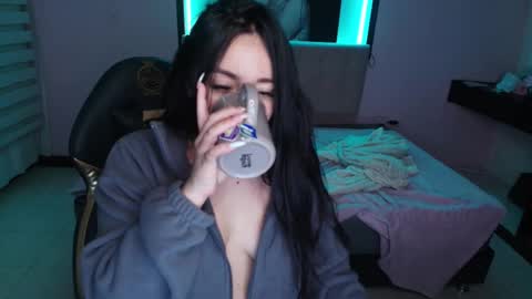 Andrea Ramos online show from February 19, 8:22 am