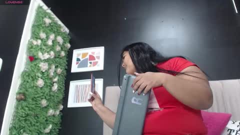 Snapshot of andreabigboobs_ chatting on September 27, 7:57 am andreabigboobs_ online show from September 27, 7:57 am