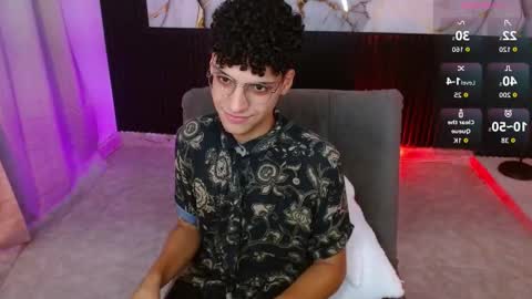 Andreh  online show from November 22, 12:53 am