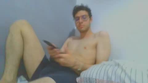 andres129494 online show from November 16, 2:50 am