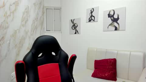 andres_stud online show from October 15, 4:23 am