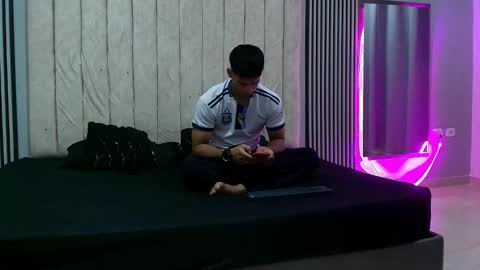 ANDRES  online show from September 22, 4:25 am