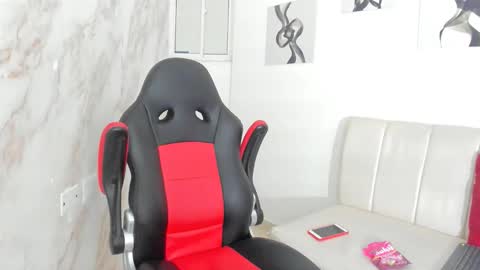 ANDRES  online show from October 8, 5:05 am