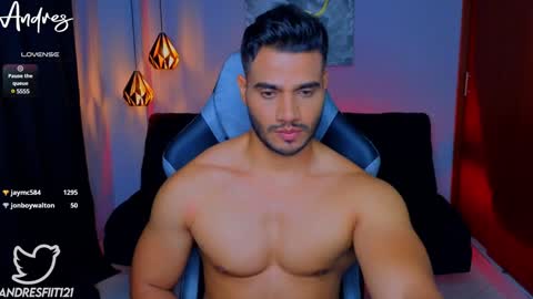 Andres online show from December 19, 1:29 pm
