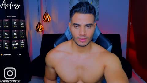 Andres online show from December 21, 1:42 pm