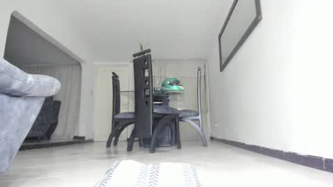 Isa  --------- online show from January 31, 2:37 am