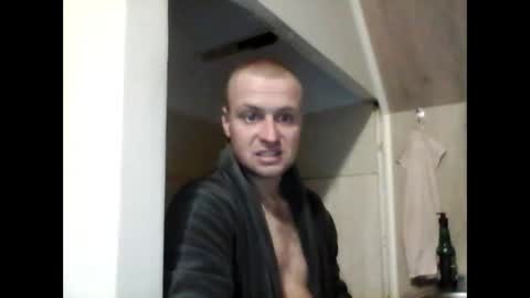 Snapshot of andrew3356577 chatting on February 22, 3:56 am andrew3356577 online show from February 22, 3:56 am