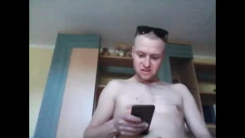 Snapshot of andrew3356577 chatting on February 22, 1:13 pm andrew3356577 online show from February 22, 1:13 pm