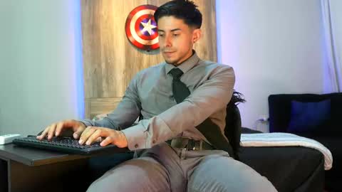 Andrew online show from March 8, 3:17 am