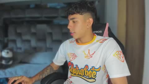 Andrew M. online show from September 8, 10:53 pm