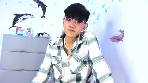 ANDREW independent model online show from December 7, 5:37 am