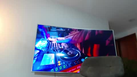 ANDREW WEST online show from January 15, 2:27 am