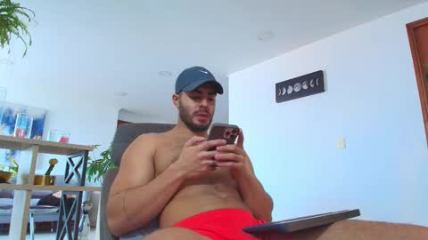 ANDREW WEST online show from November 7, 2:50 pm