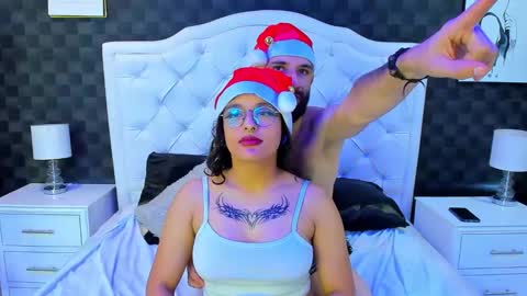 Snapshot of andrew_x_mahyte chatting on December 18, 3:26 am Andrew online show from December 18, 3:26 am