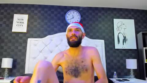 Snapshot of andrew_x_mahyte chatting on December 18, 9:36 am Andrew online show from December 18, 9:36 am