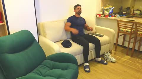 Snapshot of andrewfame chatting on January 23, 11:47 pm Andrew online show from January 23, 11:47 pm