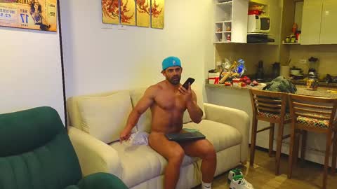 Snapshot of andrewfame chatting on January 26, 12:05 am Andrew online show from January 26, 12:05 am