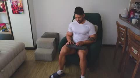 Snapshot of andrewfame chatting on September 8, 10:09 pm Andrew online show from September 8, 10:09 pm