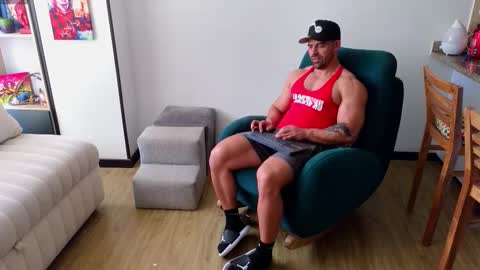 Snapshot of andrewfame chatting on September 9, 5:34 pm Andrew online show from September 9, 5:34 pm