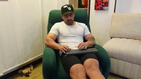 Snapshot of andrewfame chatting on October 24, 1:57 am Andrew online show from October 24, 1:57 am