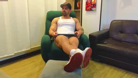 Snapshot of andrewfame chatting on November 13, 1:59 am Andrew online show from November 13, 1:59 am