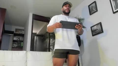 Andrew Johnson online show from January 29, 5:13 pm