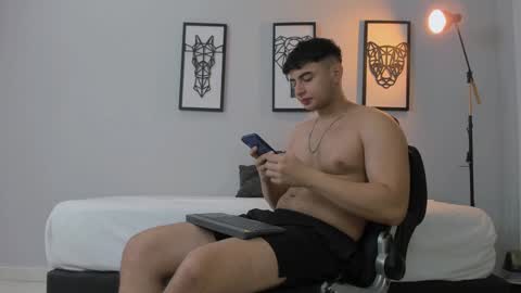 Andrewlamar21 online show from January 4, 1:42 pm