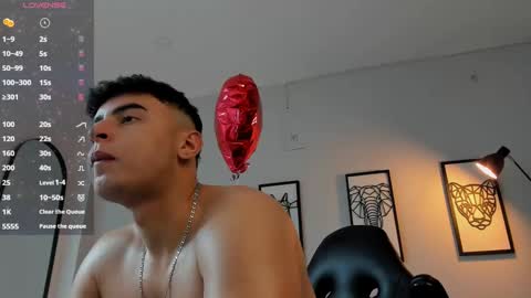 Andrewlamar21 online show from February 14, 4:52 pm