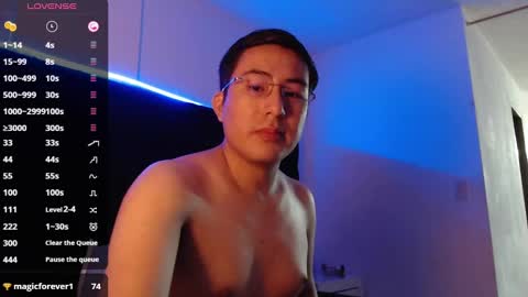 andrewmhilton_ online show from January 7, 12:45 am