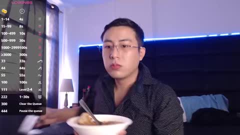 andrewmhilton_ online show from February 2, 8:19 pm