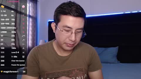 andrewmhilton_ online show from February 24, 7:52 pm