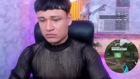 Snapshot of andrewpeach chatting on October 18, 10:21 pm Andrew online show from October 18, 10:21 pm