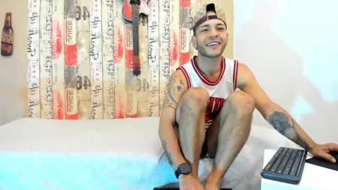   online show from March 7, 9:27 pm