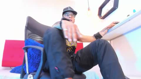   online show from December 1, 7:30 pm