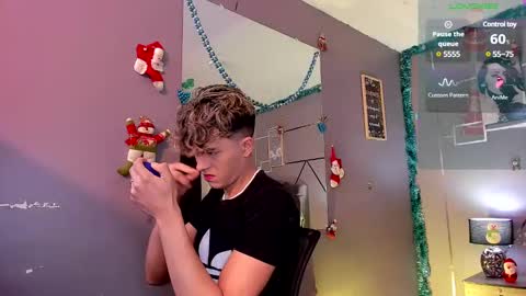      online show from December 18, 11:45 am