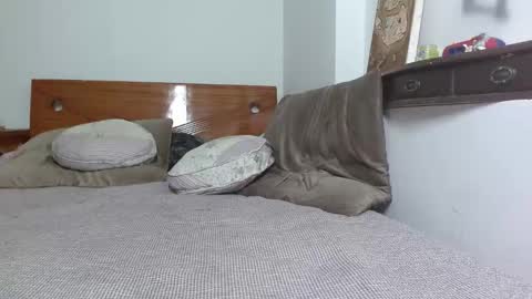 vero paez online show from December 18, 7:36 am