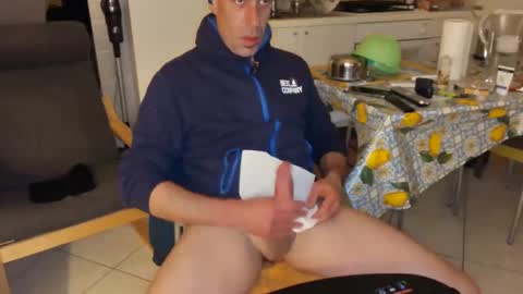 androx77 online show from February 10, 11:02 pm