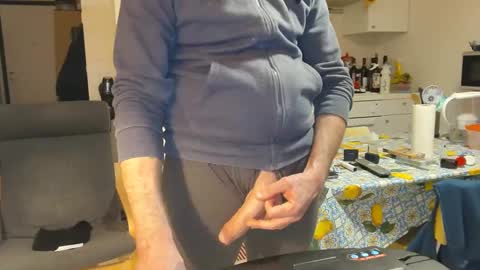 androx77 online show from February 11, 5:18 pm