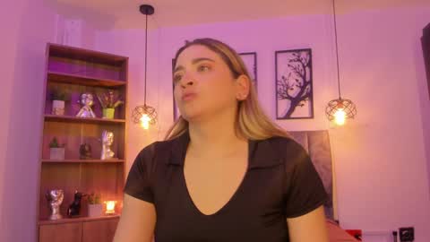 andy_and_emma online show from December 17, 4:00 pm