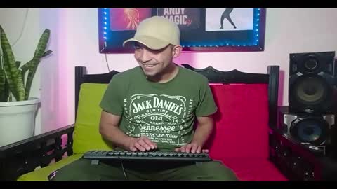 andy_magic_ online show from November 23, 4:12 am