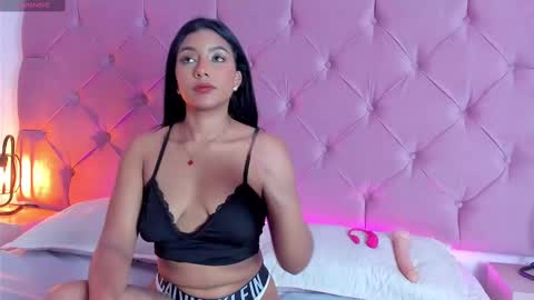 Snapshot of andysaenzz chatting on March 9, 3:49 pm AndySaenzz online show from March 9, 3:49 pm