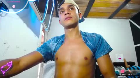 Angel online show from January 31, 8:01 pm